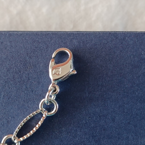 Authentic Swarovski Crystal SPARKLE ball bracelet beautifully elegant! NEW - Picture 5 of 5